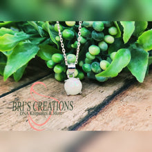 Load image into Gallery viewer, Prong Necklace (8mm & 15mm)