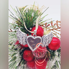 Load image into Gallery viewer, Small Angel Wing Ornament
